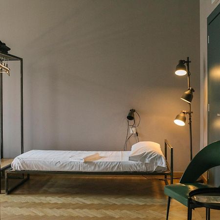 Auberge de jeunesse Casabase à Milan Extérieur photo