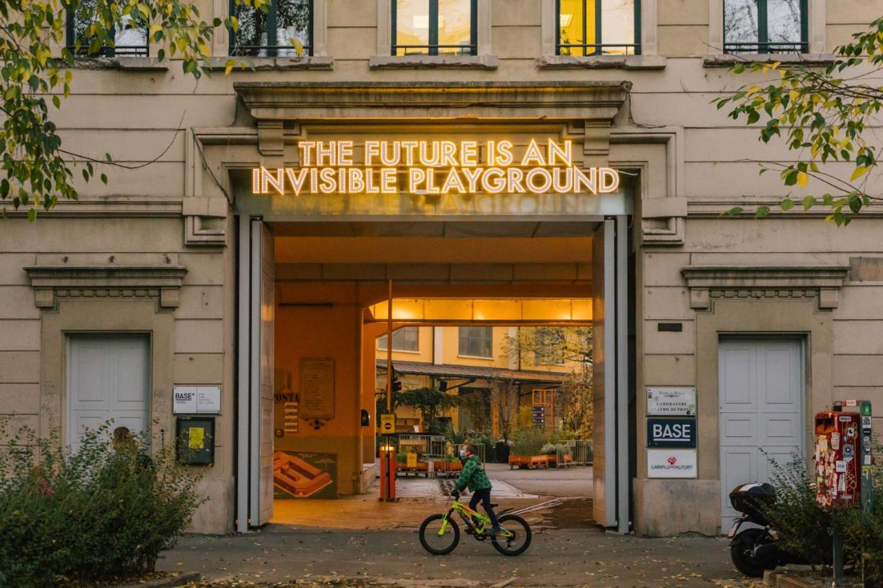 Auberge de jeunesse Casabase à Milan Extérieur photo