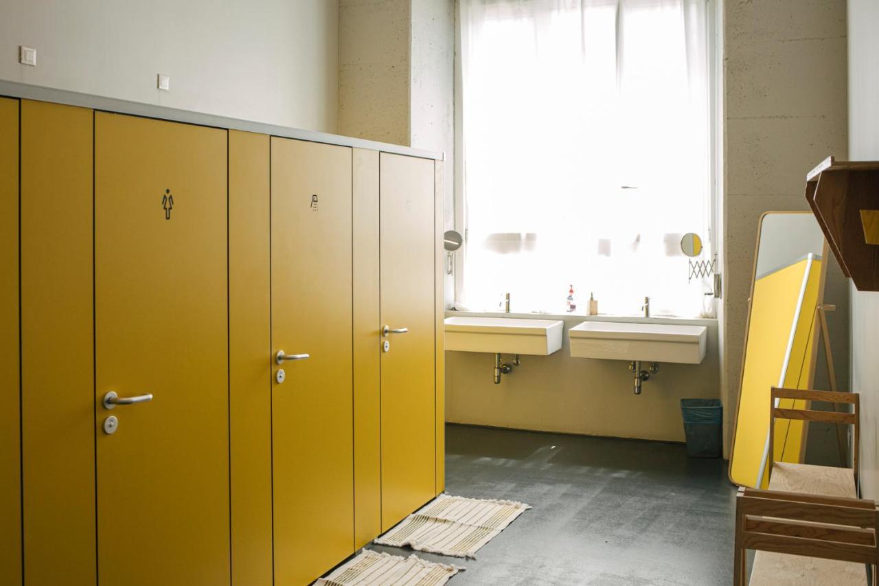Auberge de jeunesse Casabase à Milan Extérieur photo